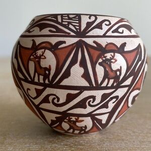 Miniature Zuni Heart Line Deer Olla